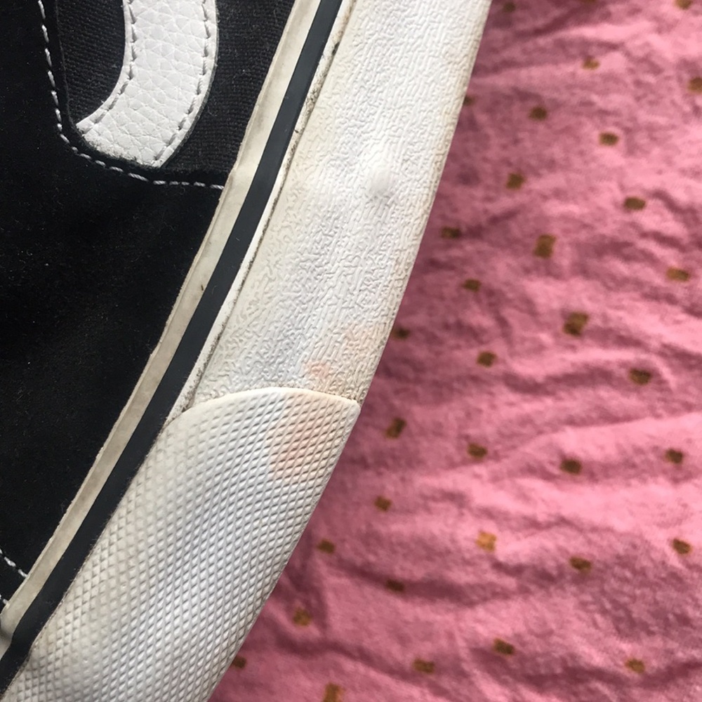 Vans - Picture 2 of 4